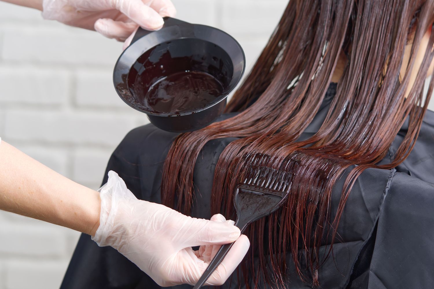 5 Natural Ways to Enhance Your Hair Colour